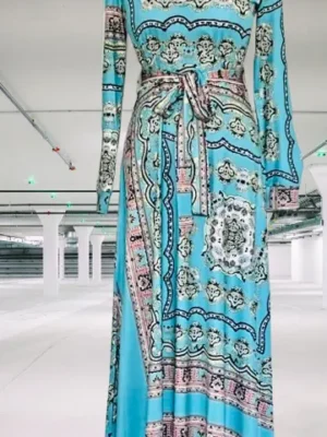 Robe longue évasée originale/robe longue originale/robe longue/robe évasée/robe originale/robe de créateurs/robe anniversaire originale/Lyon centre/Marseille/Grenoble/Toulouse/Roanne/Paris/Ile-de-France/Montpellier/France