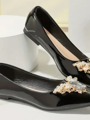 Ballerines femme/ballerines plate femme/chaussures décontractée femme/chaussures femme/ballerines/Lyon centre/Marseille/Nice/Nîmes/Toulouse/Clermont-Ferrand/Bordeau/Roanne/Troyes/Thiers/Grenoble/Valence/Ile-de-France/Paris/France/Gabon/Libreville/Côte d'Ivoire/Congo/Brazzaville